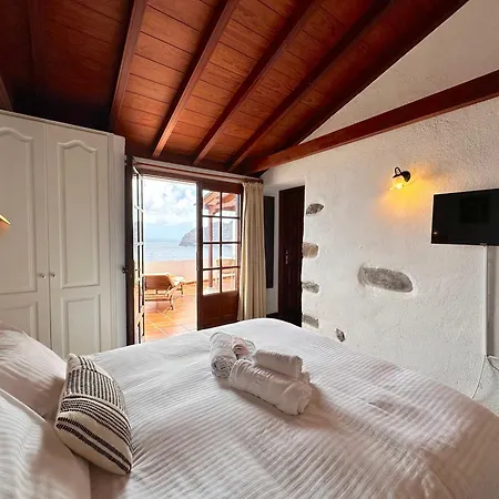 Delfines - Adults Only * Agulo